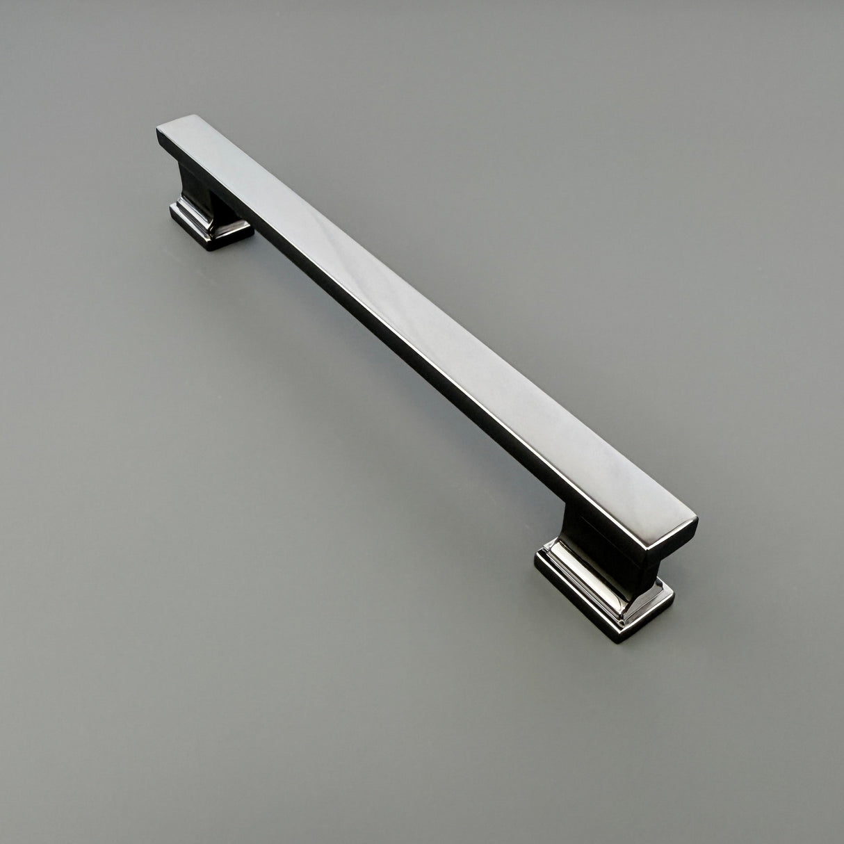 HARLEY & WAGER, Windsor Bar Handle, 160mm Centres