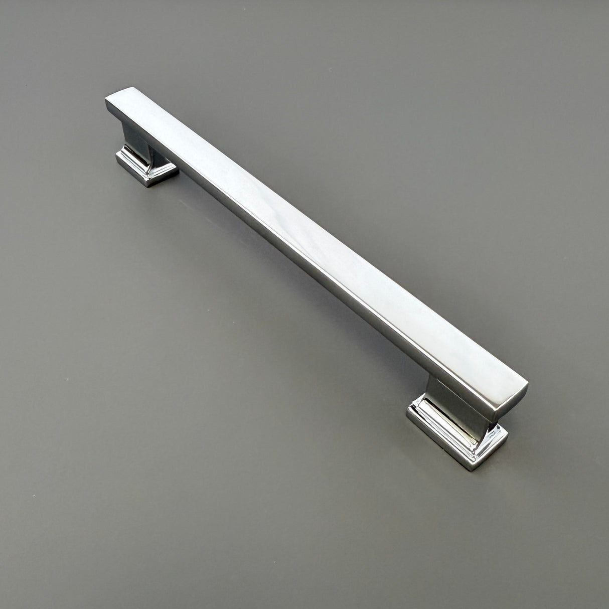 HARLEY & WAGER, Windsor Bar Handle, 160mm Centres