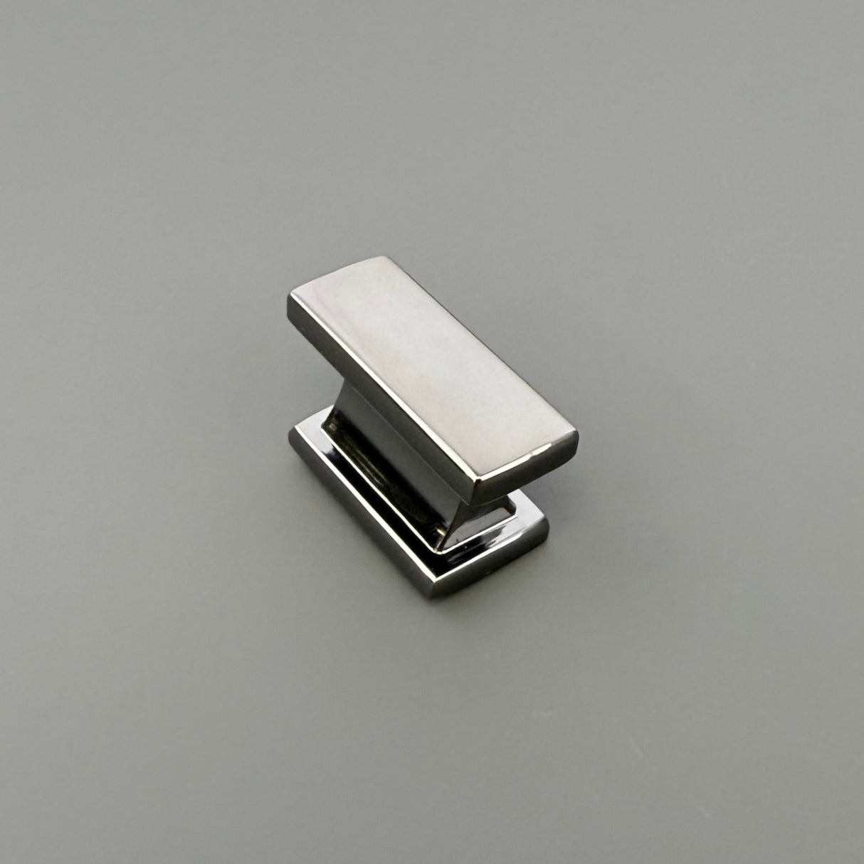 HARLEY & WAGER, Windsor Bar Handle, Knob Handle