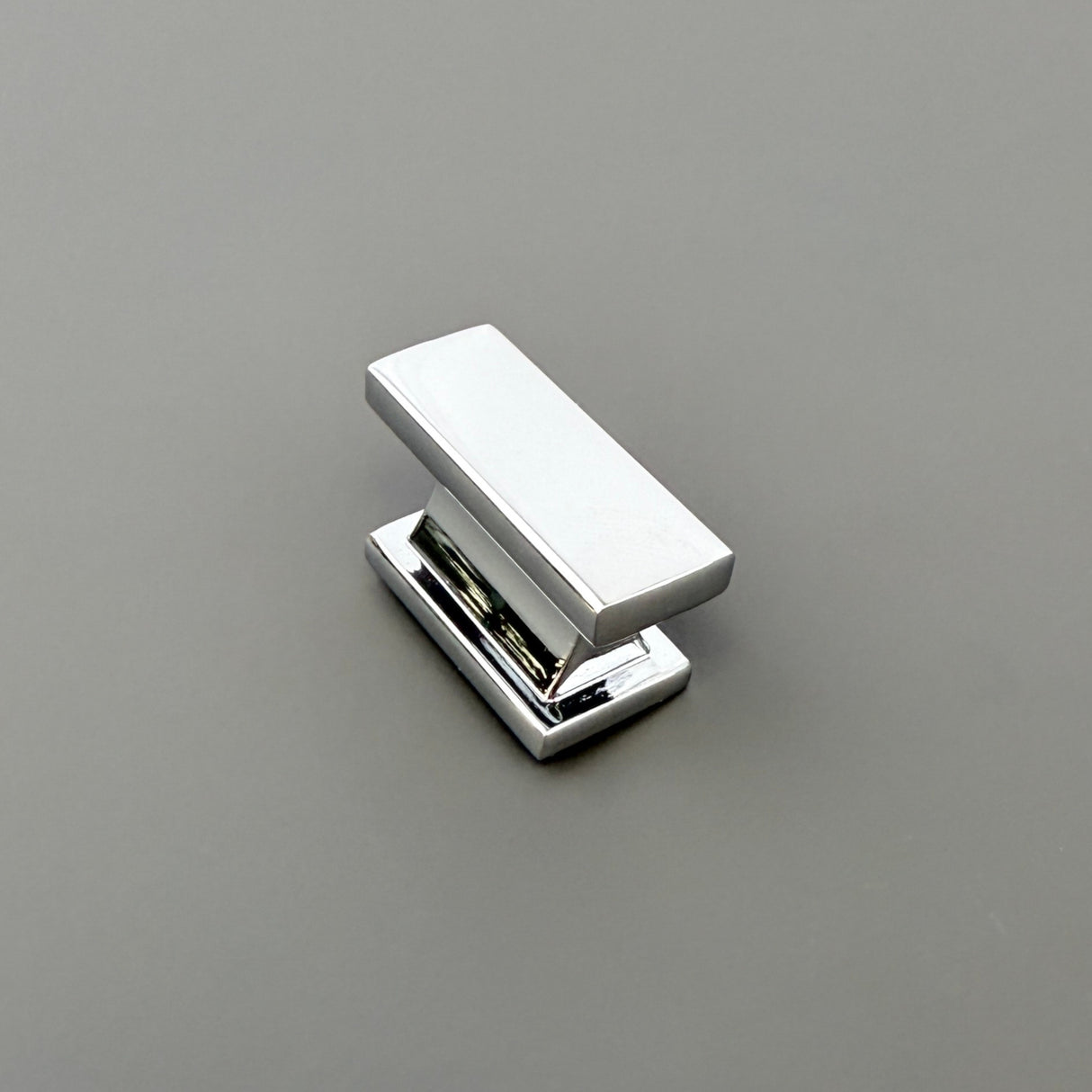 HARLEY & WAGER, Windsor Bar Handle, Knob Handle